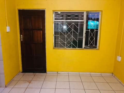 R3500 rent every month’s 
r3000 deposit re  in Olifantsfontein