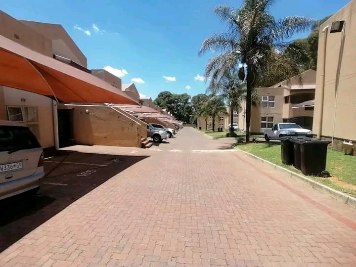 Townhouse for rental
🎖️🎖️🎖️
  in Meredale