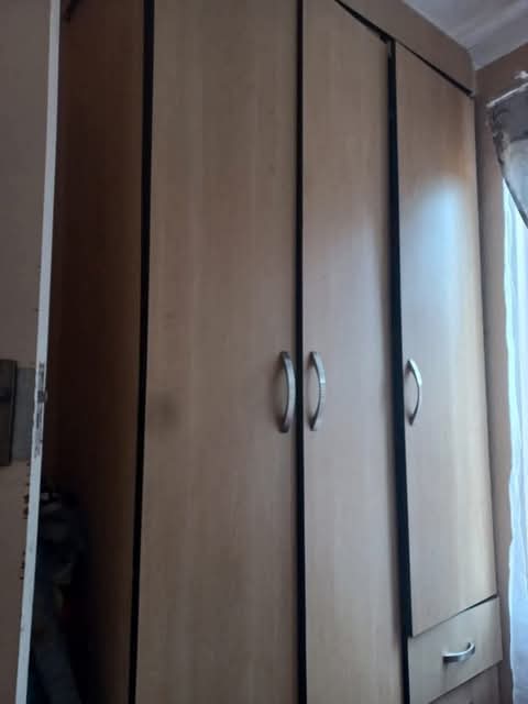 House to let available immediately
rent:r460  in Mapetla