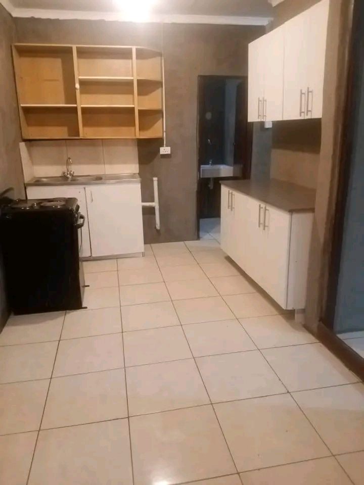 2 bedroom cottage to let
r4200 monthly renta  in Birch Acres