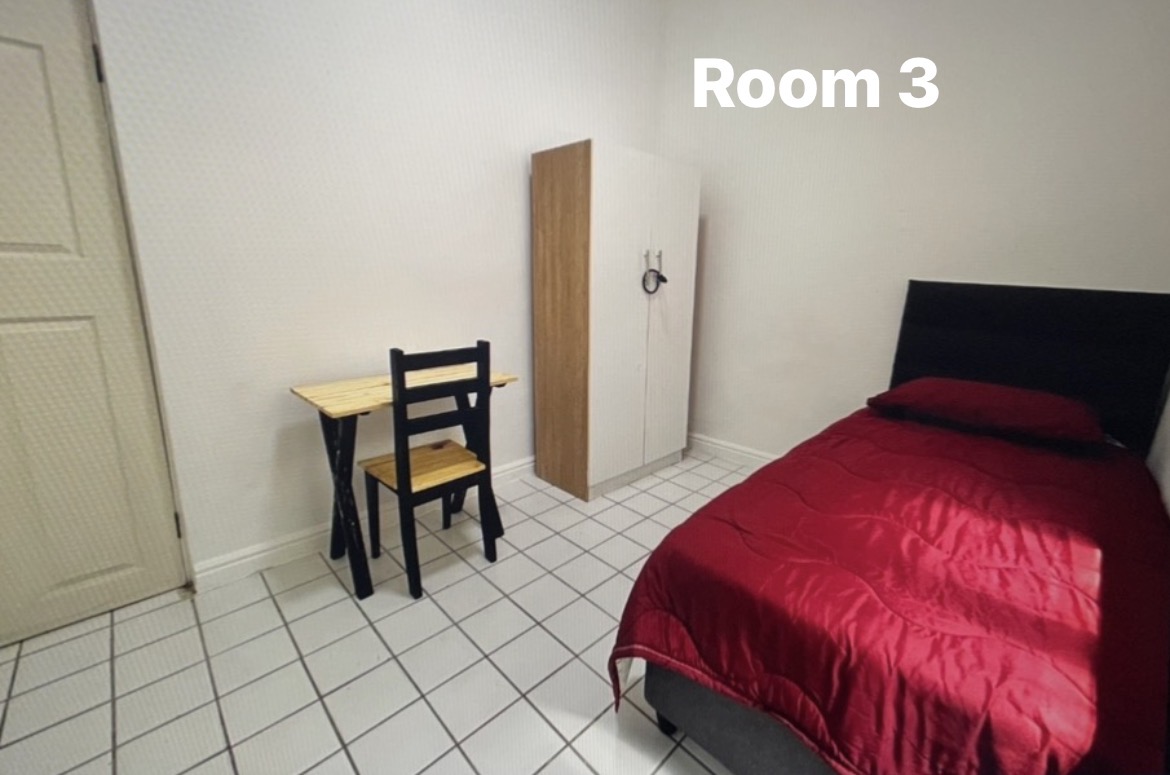  shared 4 bedroom home in addison street salt  in Cape Town