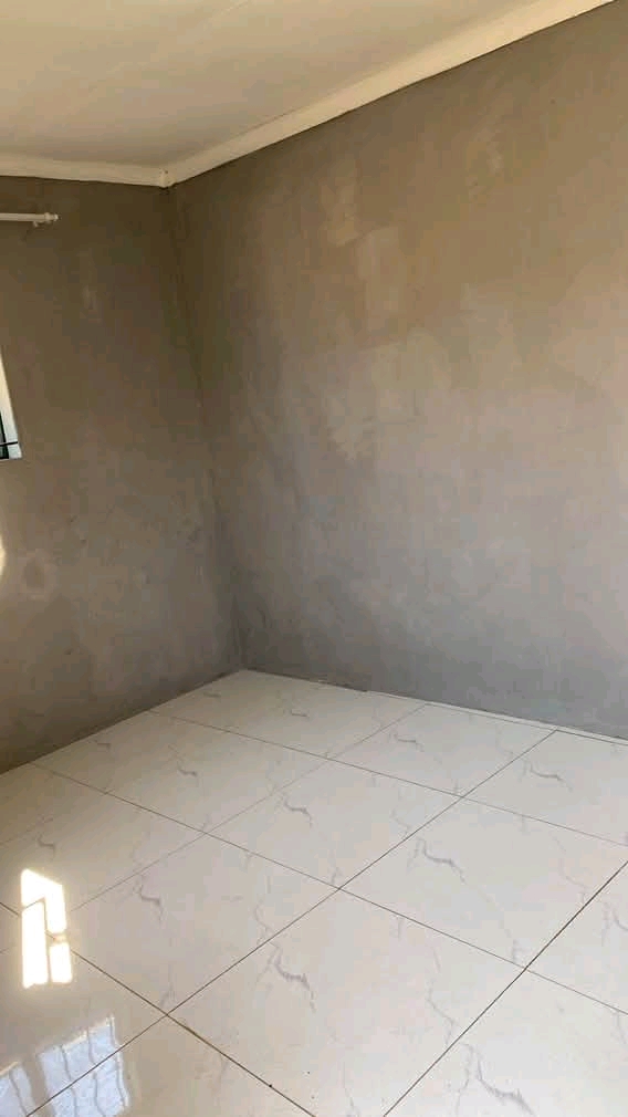 Big room available immediately in ext 1 not f  in Dlamini