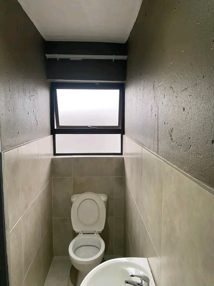 New bachelor units in villa liza available 1   in Boksburg
