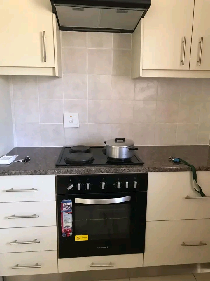 3 bedroom house available for rentals
cosmo   in Cosmo city