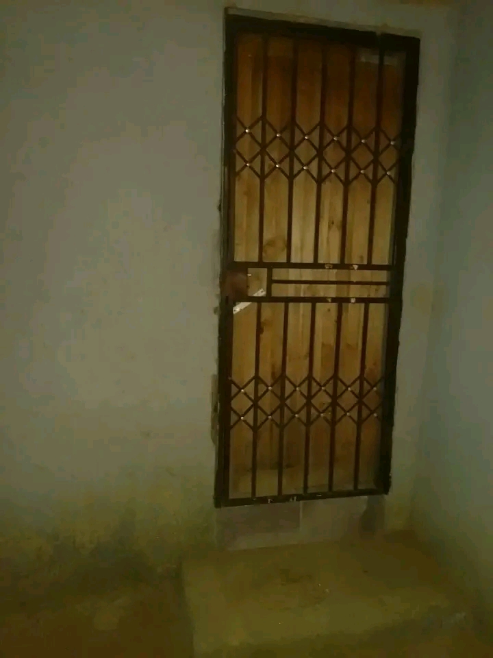 Garage room available in braamfischer phase 4  in Bramfischerville