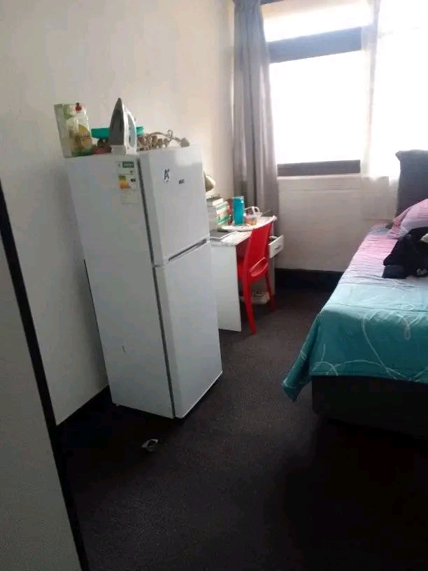 Student  accommodation available

prices:
  in Sunnyside