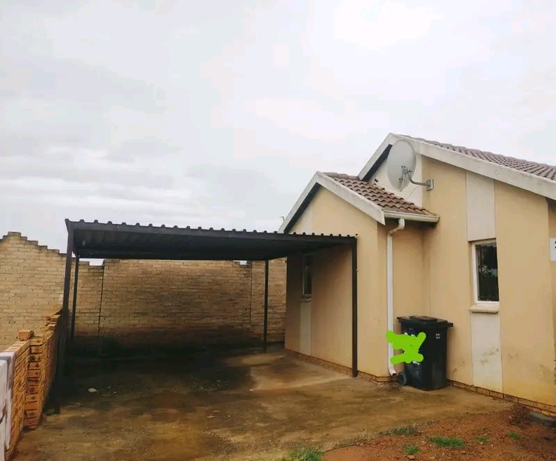 3 bedrooms, 2 bathroom available for rent. si  in Cosmo Creek