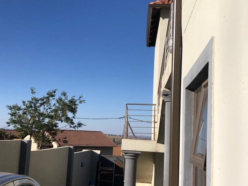 7 bedroom house for sale in ext 10. going for  in Cosmo City