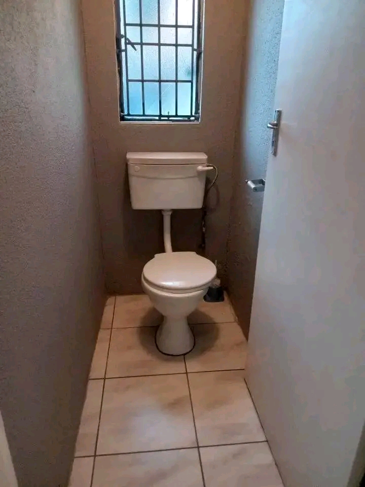 Ext 6📍1 bedroom cottage, with separated lo  in Ebony Park
