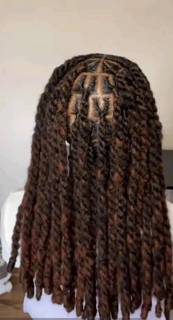 Hi am doing dreadlocks styles all styles hous  in Midrand