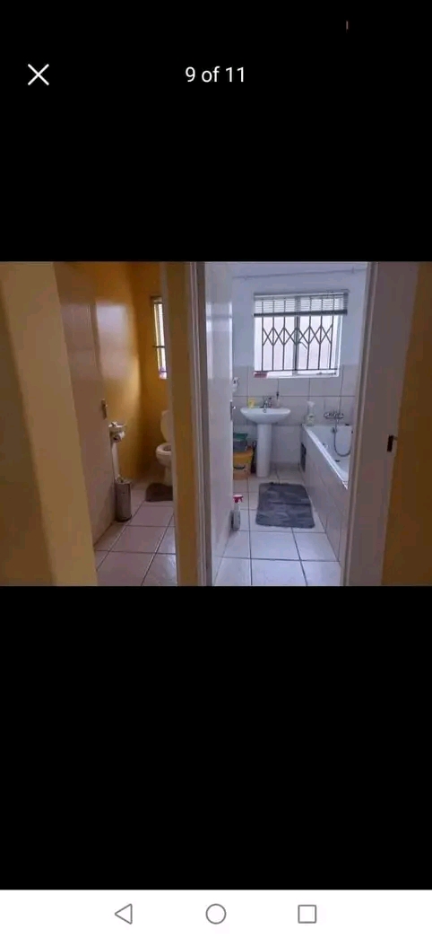 Stand alone house available to rent at x 20�  in Windmill Park