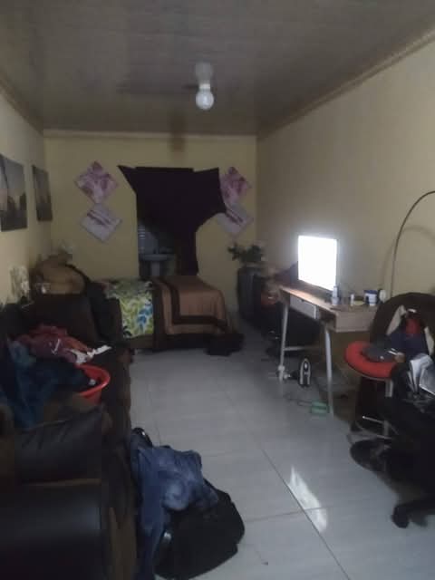 Spacious ensuite for rent zone 3
looking for  in Diepkloof