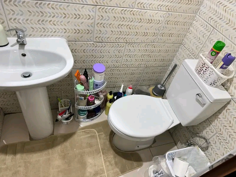 Room available to rent. it comes with wardrob  in Sky City
