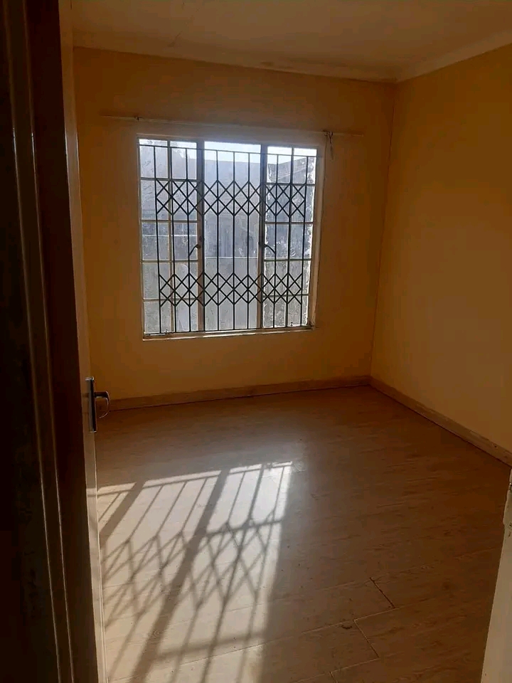3 bedroom house 
cosmo city ext 10 

you e  in Cosmo City
