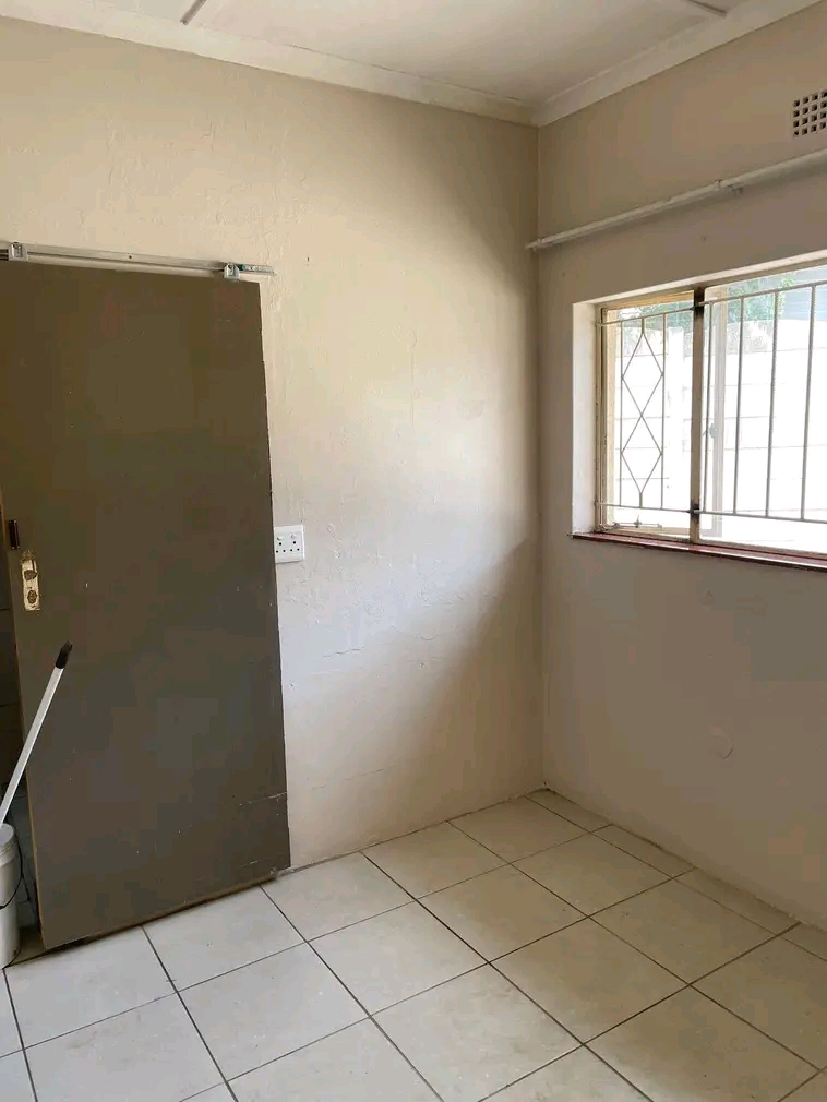 This gorgeous and clean cottage is located in  in Birch Acres