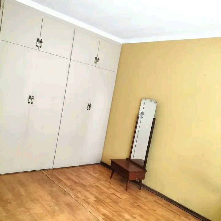 Hi family ,  3 bedroom house to rent , all be  in Turffontein