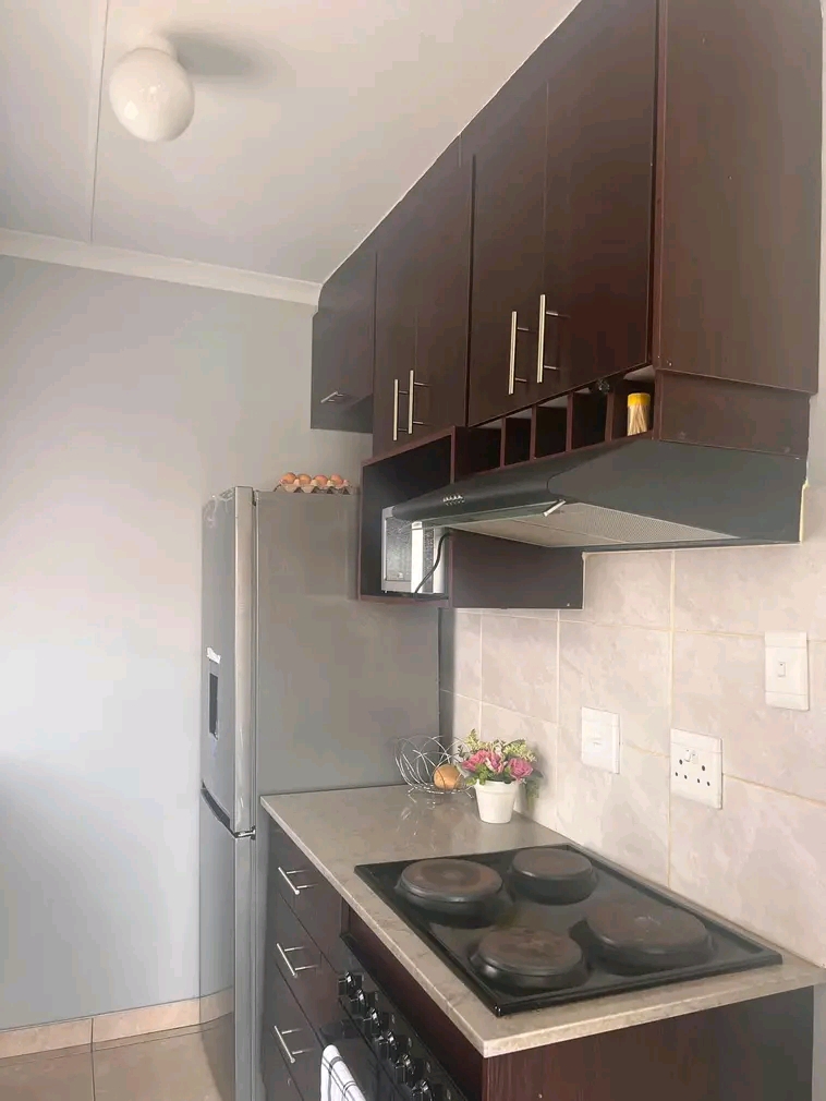 2 bedroom house  to rent ext 8
own yard not   in Cosmo City