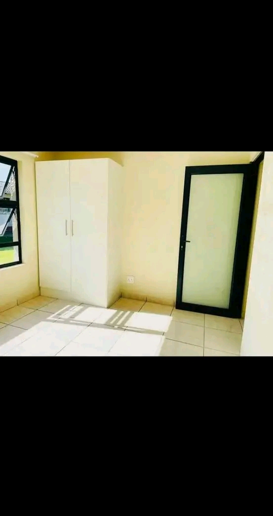 Neat and spacious one bedroom cottage is avai  in Kempton Park