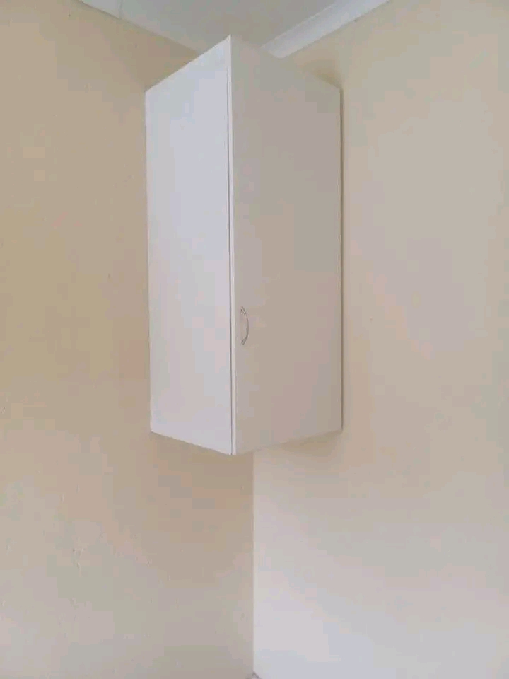 Brand new place to rent for 2700
unlimited f  in Yeoville