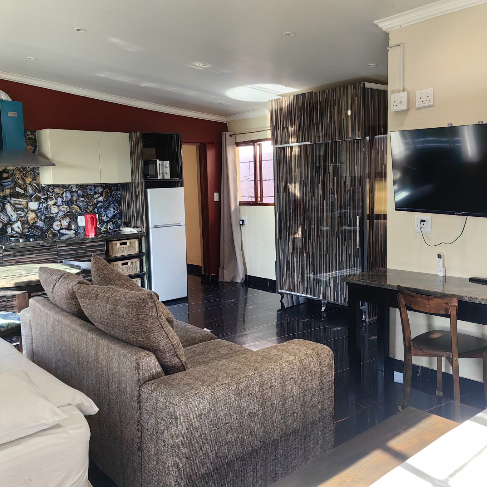  gem of manor  
short term 

situated in w  in Durban