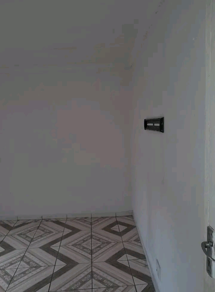 R1650 @ soweto
shared shower and toilet 
no  in Rockville