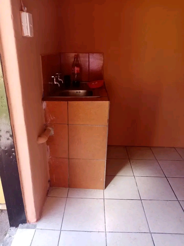 Cortage to rent 3500 deposit 1000 2 bedroom c  in Forest Hill