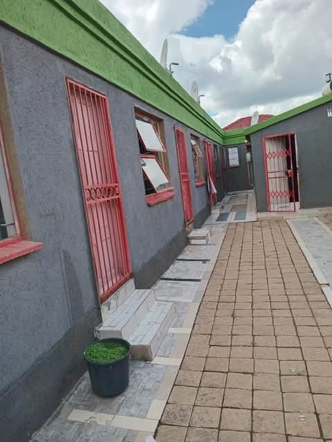 Rooms and rdp house available for rental at e  in Nellmaphius