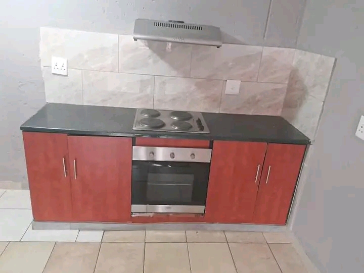 Home for rental (ext 16) - soweto 
3 bedroom  in Protea Glen