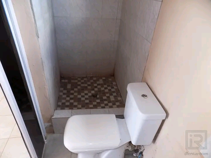 Beautiful ensuite room available to rent
ren  in Protea Glen