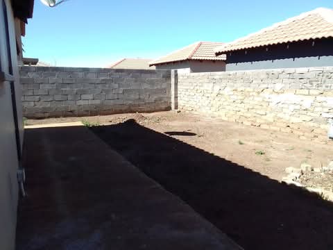 Lovely property for rental
negotiable r4000   in Lufhereng