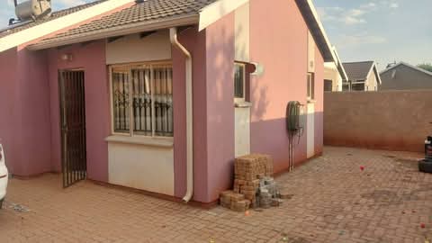 2 bedroom house available for rental 
- pave  in Sky City