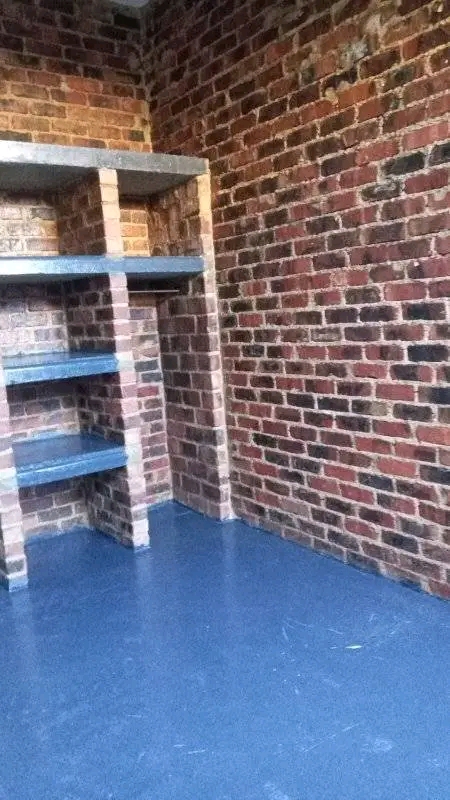 Clean bedroom available at jhb cbd 
free wif  in Johannesburg