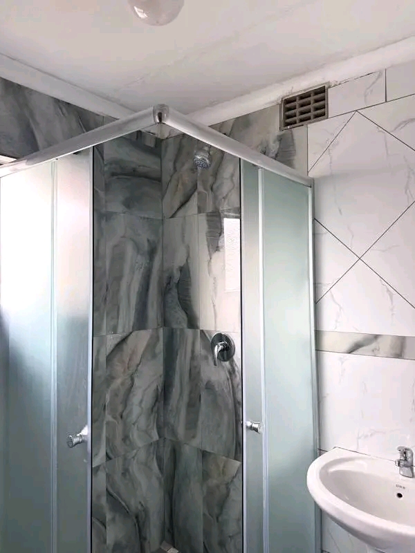 1 spacious  room 
built in wardrobe
lounge   in Sky City