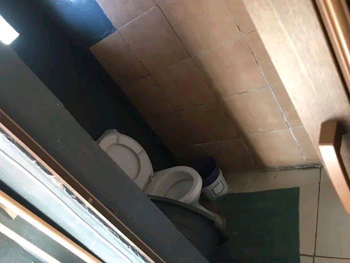 Room to rent,14 rooth,build in wood rope,unit  in Alexandra