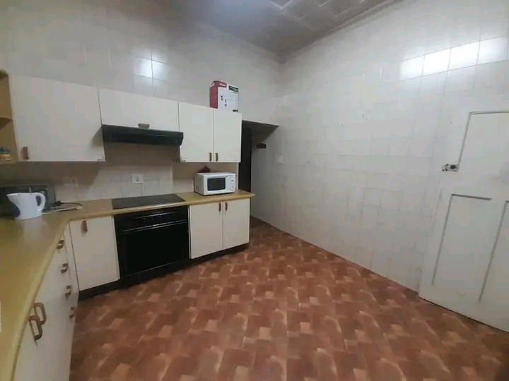 Room to rent for 1 to 2  people at 26 galway   in Delville