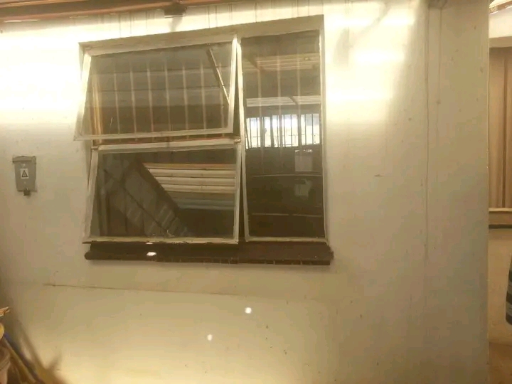 Room is available r1400 it includes electrici  in Rockville