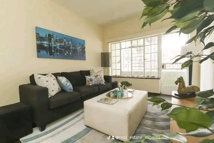 1 bedroom flats available at assen court!

  in Turffontein