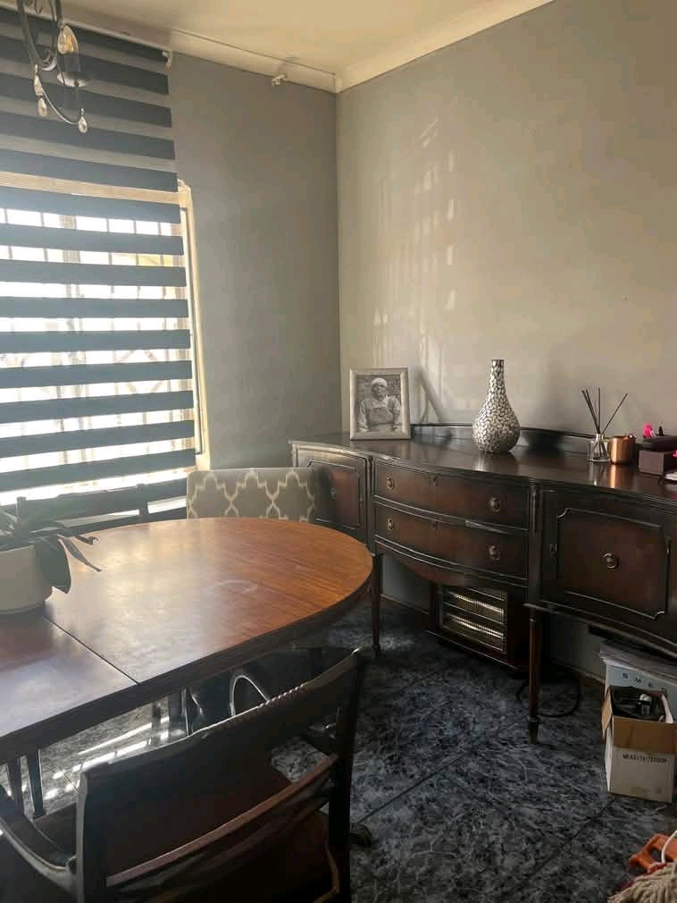 Ex1. 2 bed house available end of month  
wi  in Rabie ridge