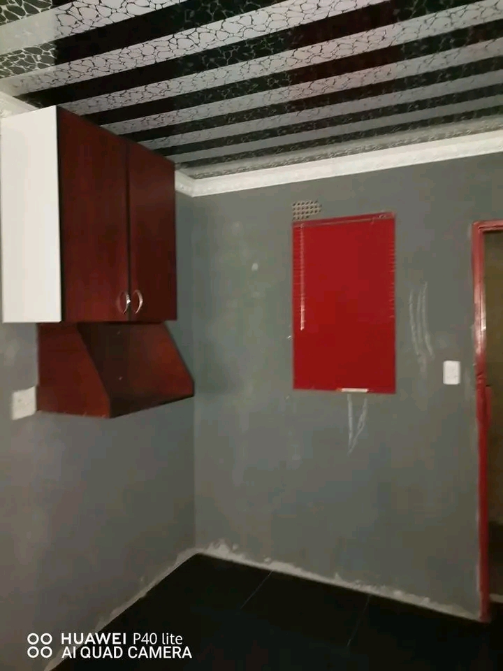 1600 room to rent immediately next to clinic   in Chiawelo