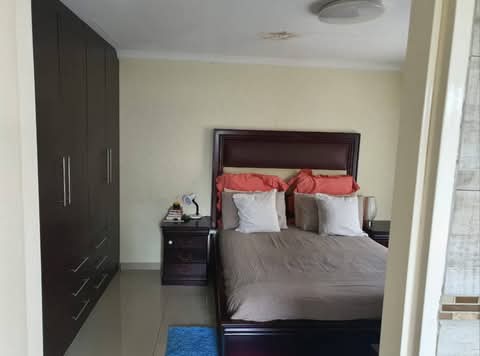 3 bedroom house for sale in ext 36 inside a b  in Olievenhoutbosch