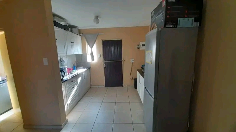 2 bedroomed house available in ext3 available  in Cosmo City
