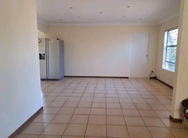 Spacious 4-bedroom home for rent – strubenv  in Roodepoort