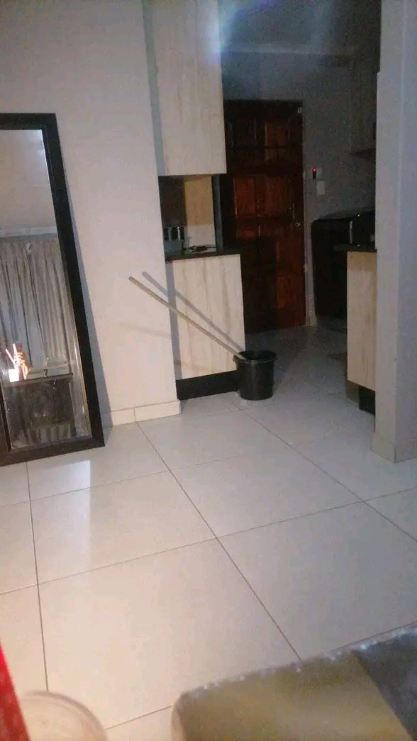 *an inside room is readily available to rent   in Northriding