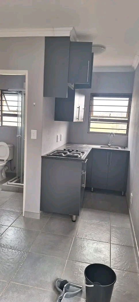 Bachelor to rent now available immediately at  in Cosmo City