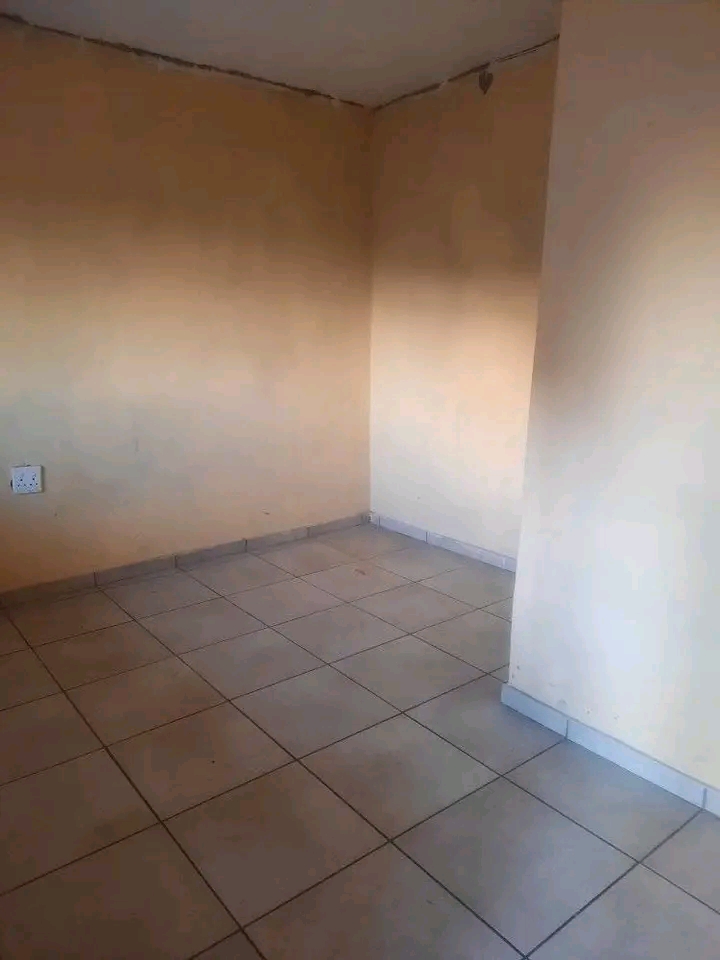 Room to rent at ext2 next to zcc church 2200   in Kaalfontein
