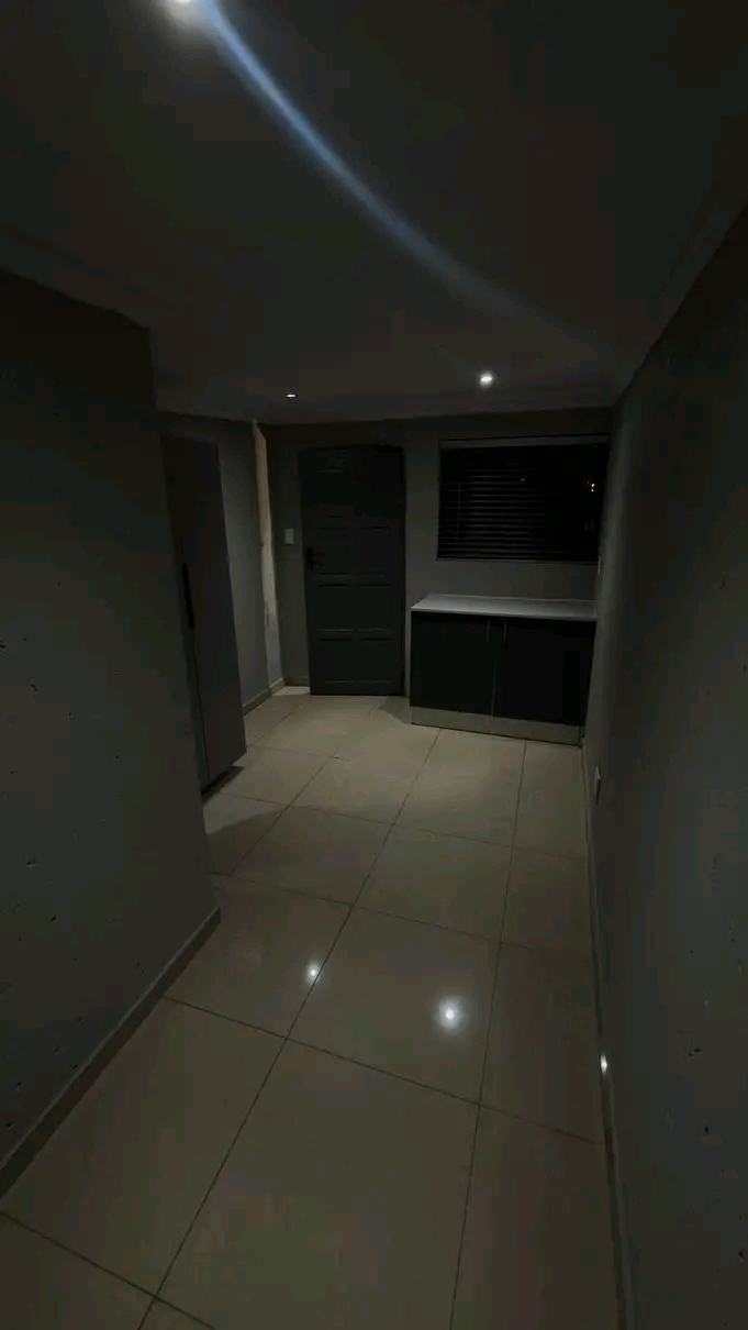 Bachelor room to rent 

available immediate  in Alexandra