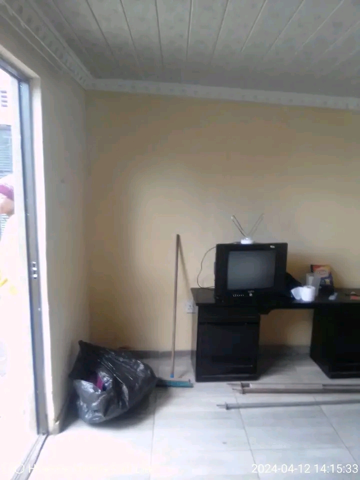 A beautiful spacious room available opposite   in Pimville