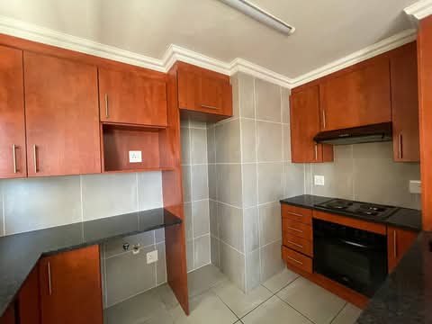 2 x 2 bed 1 bathroom 
pre paid water 
pre p  in Edenvale