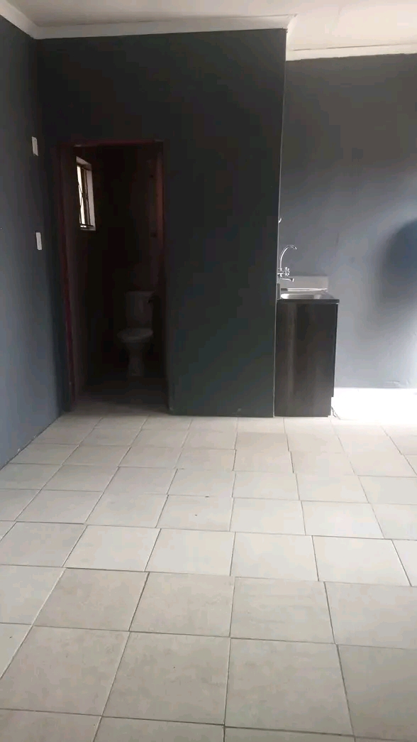 Bachelor available
- tile and ceiling
- pre  in Birch Acres