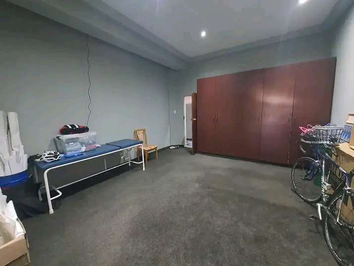 2 bedroom apartment to let
a 2 large bedroom  in Benoni